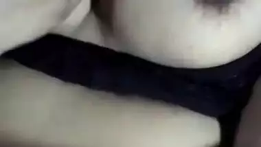 Super horny milf masturbating with clear hindi audio