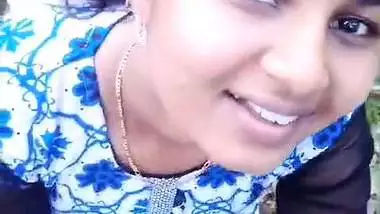Mallu girlfriend outdoor sex after viral handjob