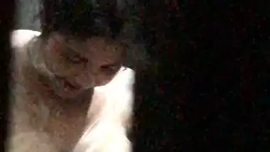 Son peeping mom bath and recording for masturbation