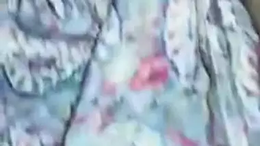 Young man loves his Desi woman's hairy XXX vagina and he touches it