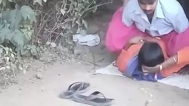 Cheap desi whore fucks a guy