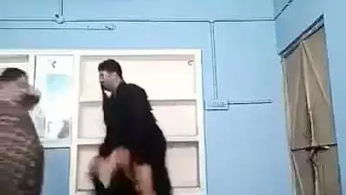 MMS video of mature Bhabhi having XXX affair with fat Desi neighbor