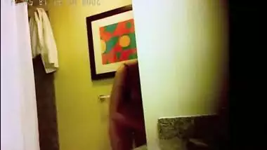 hot teen girl dress change captured