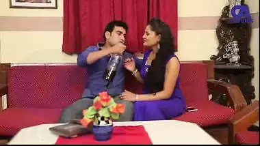 Bollywood desi actress hottest smooch with director