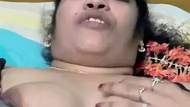 Hairy Tamil aunty cheating sex with neighbor