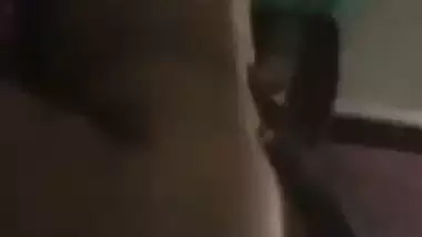 Kinky husband records his Pakistani xxx MMS with his wife