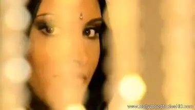 Beautiful Indian Dances Nude For Pleasure