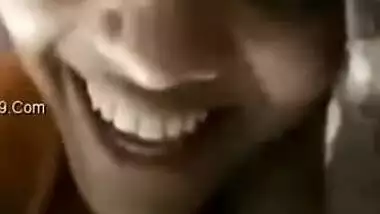 Desi XXX wife in a yellow sari flashes her tits in amateur solo sex video