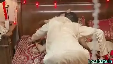 Friend Ki Suhagrat Or Dulhan Ki Chudi Mere Sath With Hot Indian