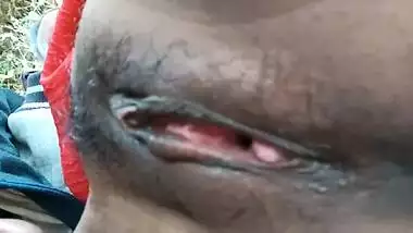 Boy fucks Desi chick with juicy booty outdoors in private XXX video