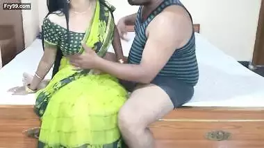 Fucking desi indian wife in green saree