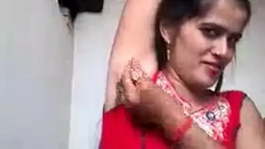 Hairy lucknow bhabhi pussy and boobs show