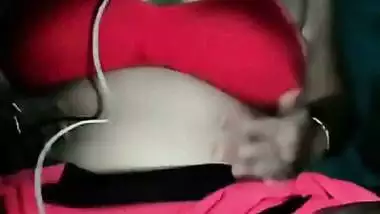 Hot Anu shows milky boobs and pussy on the video call sex