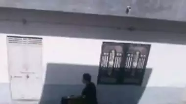 Shimla bhabhi caught having an outdoor sex