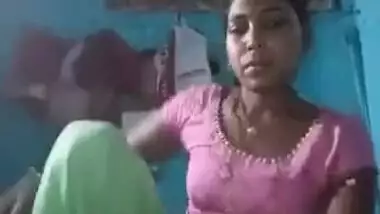 Today Exclusive- Desi Village Bhabhi Record Fingering Selfie Video For Money