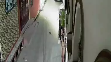Desi girl caught nude on CCTV cam footage