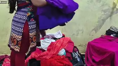 For a thousand rupees, the young maid took off her dress and got her pussy ed.