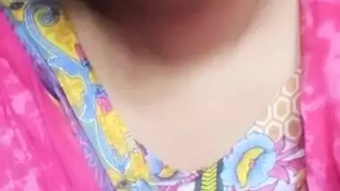 Fruit sex video. Horny girl is sexing with banana. Gorgeous women is liking pussy with fruit. sexy girl is masturbating(3)