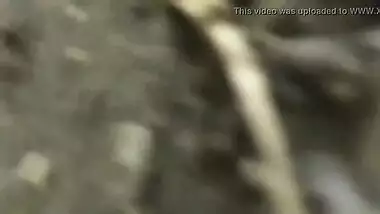 xxx video of my voluptuous Desi aunty taking a bath