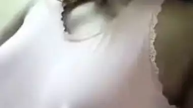 Gorgeous Desi diva covers XXX nipples while showing amazing boobs