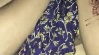 Naked Desi chick hides her face when taking XXX dick for the cam