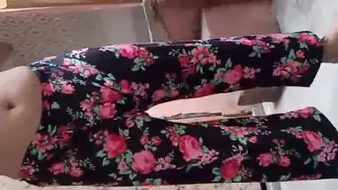 desi indian collage girl show pussy xxx