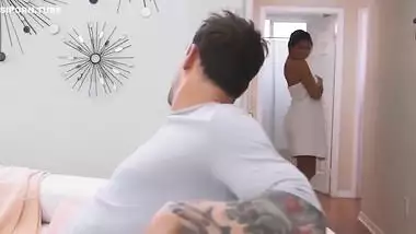 Kendra Fucks Her Roommates Boyfriend Alex