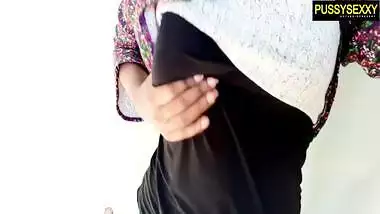 Indian Girl In Public Washroom Full Video - Sri Lankan And Horny Lily