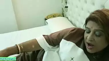 Beautiful hot Aunty full hardcore sex in desi style!! Indian Sex